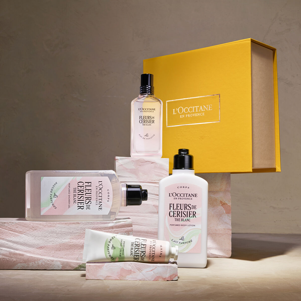 Fleurs de Cerisier Thé Blanc (Cherry Blossom) Perfumed Body Lotion